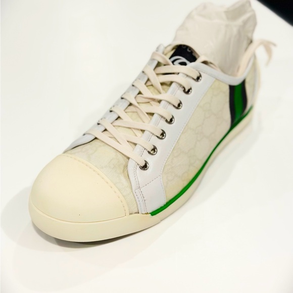 Gucci White and Green Sneakers - Picture 5 of 15